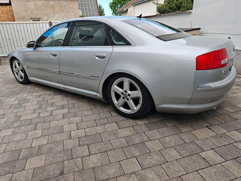 Usado Audi A8 334 HP (245 kW) 2003 Prateado Sedan