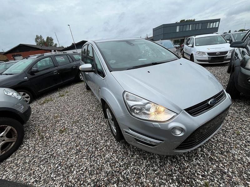 Gebraucht Ford S-MAX Titanium 203 PS (149 kW) 2010 Silber Van / Kleinbus