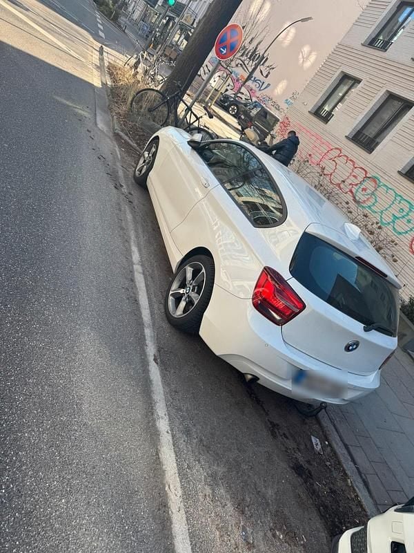 Gebraucht BMW 116 Sport Line 136 PS (100 kW) 2014 Weiß Kleinwagen