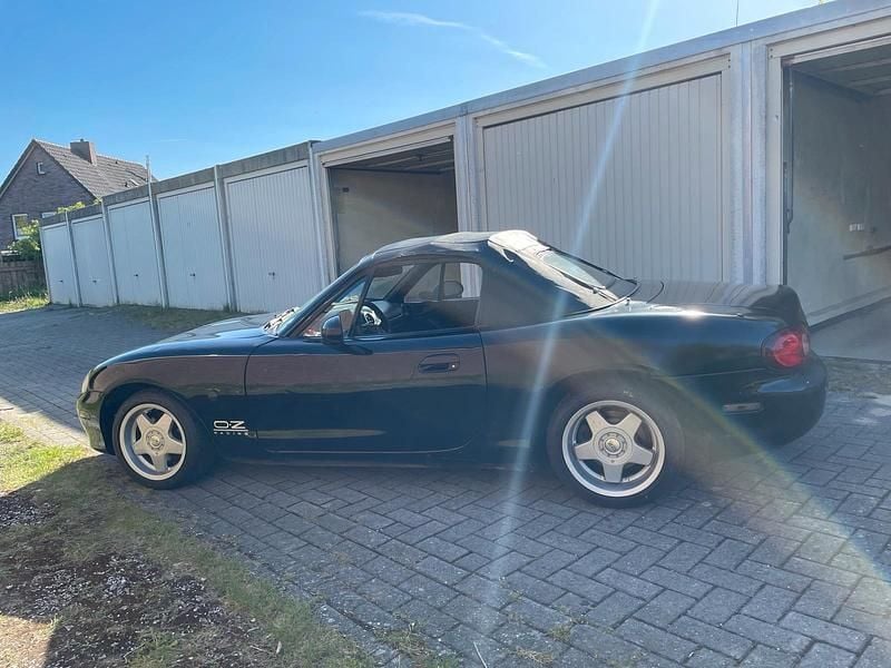 Usata Mazda MX5 110 CV (80 kW) 2002 Nero Cabrio