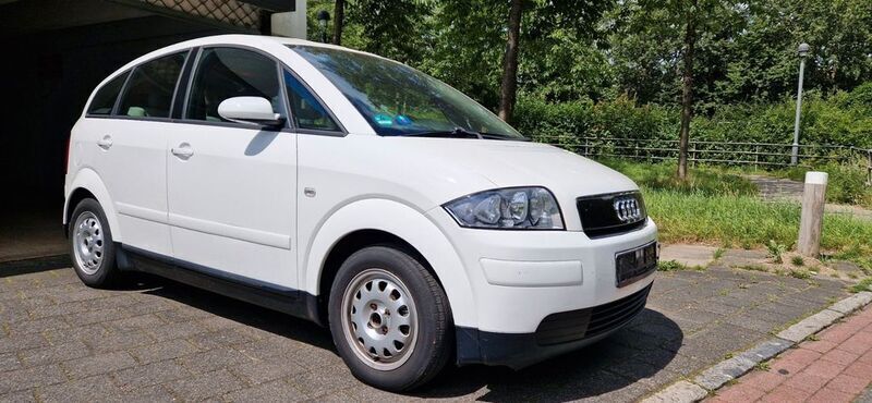 Weiß Gebraucht 2002 Audi A2 Kleinwagen | 6.900 € - Bild 1/4