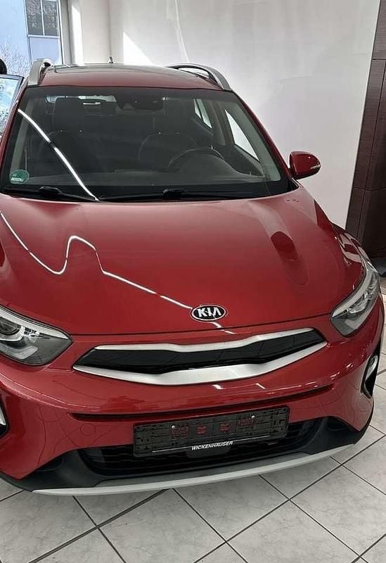 Rot Gebraucht 2019 Kia Stonic Platinum Edition SUV | 16.500 € (Fairer Preis) - Bild 1/4