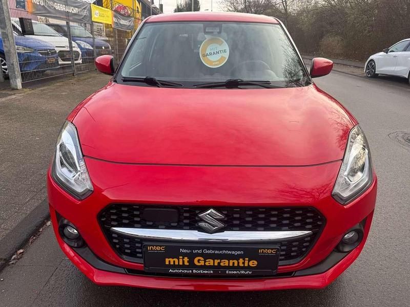 Gebraucht Suzuki Swift 83 PS (61 kW) 2021 Rot Kleinwagen