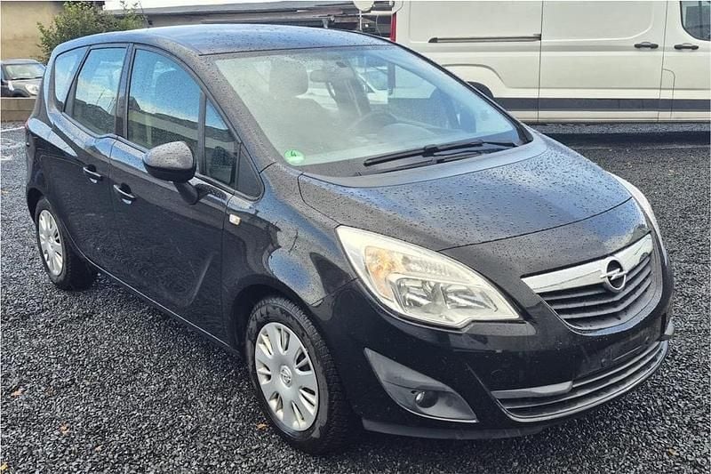 Schwarz Gebraucht 2010 Opel Meriva Edition Van / Kleinbus | 2.900 € (Superpreis) - Bild 1/4