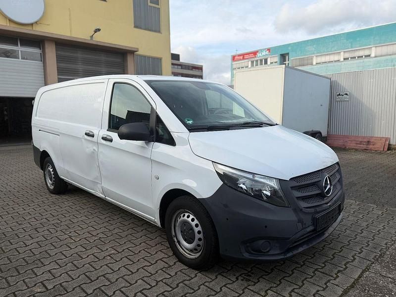 Gebraucht Mercedes Vito 102 PS (75 kW) 2020 Weiß Van