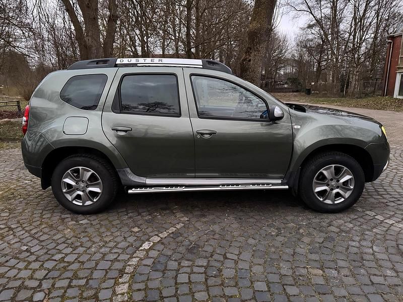 Gebraucht Dacia Duster Adventure 125 PS (91 kW) 2014 Grün SUV