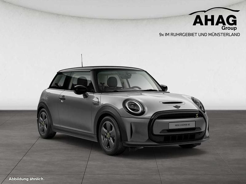 Gebraucht Mini Cooper SE Essential 135 kW (184 PS) 2022 Moonwalk grey metallic Kleinwagen