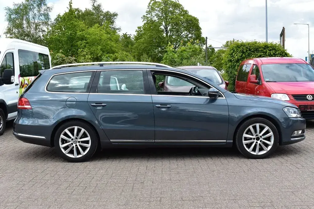 Occasion VW Passat Highline 140 ch (102 kW) 2014 Gris Break