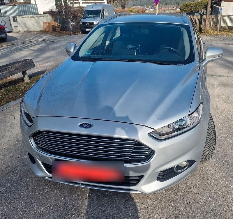 Gebraucht Ford Mondeo Trend 160 PS (117 kW) 2015 Grau Kombi