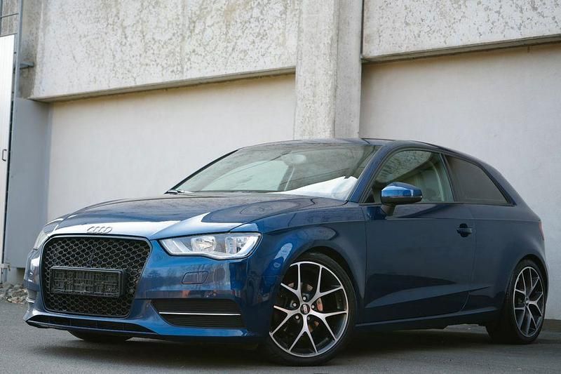 Gebraucht Audi A3 Attraction 150 PS (110 kW) 2013 Blau Limousine