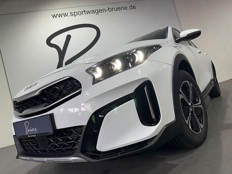 Gebraucht Kia XCeed Vision 141 PS (103 kW) 2022 Weiß SUV