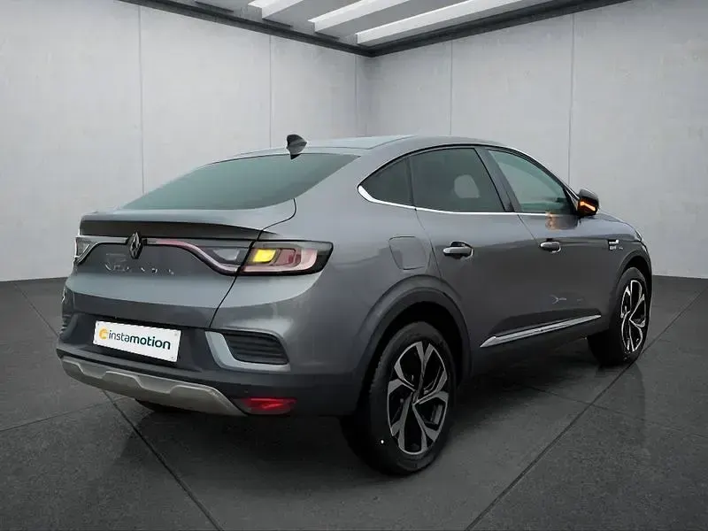 Brugt Renault Arkana 140 HK (102 kW) 2024 Grå SUV
