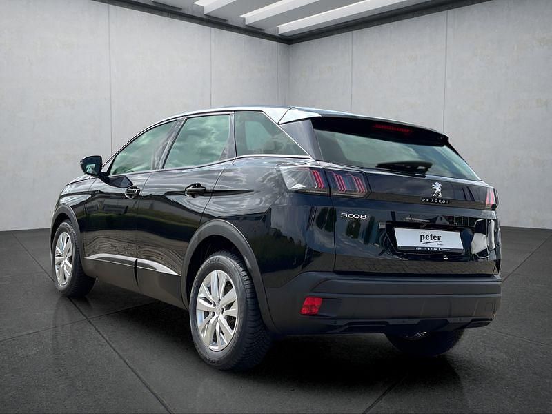 Gebraucht Peugeot 3008 Active 131 PS (96 kW) 2022 Schwarz SUV