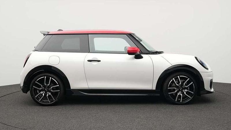 Gebraucht Mini John Cooper Works 156 PS (114 kW) 2024 Weiß Kleinwagen
