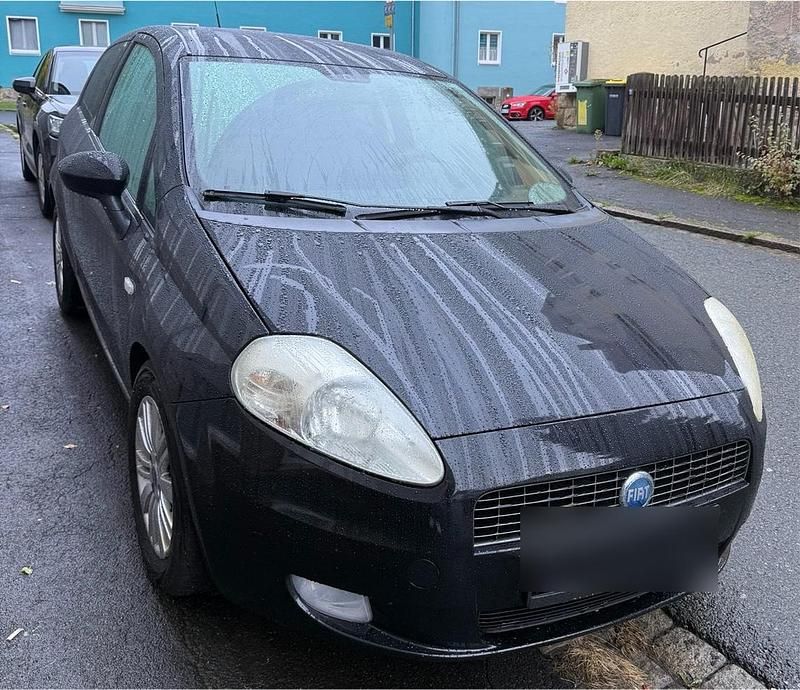 Schwarz Gebraucht 2005 Fiat Grande Punto Kleinwagen | 1.100 € (Guter Preis) - Bild 1/4