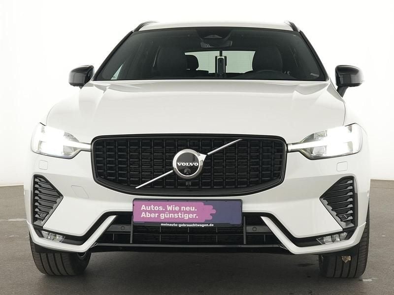 Gebraucht Volvo XC60 Plus 250 PS (183 kW) 2023 Weiß SUV
