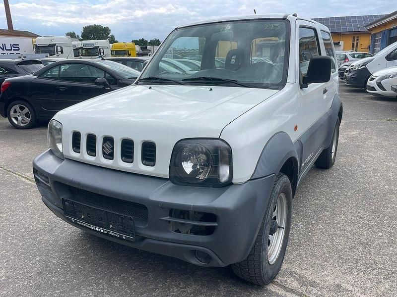 Weiß Gebraucht 2011 Suzuki Jimny Style SUV | 5.399 € - Bild 1/4