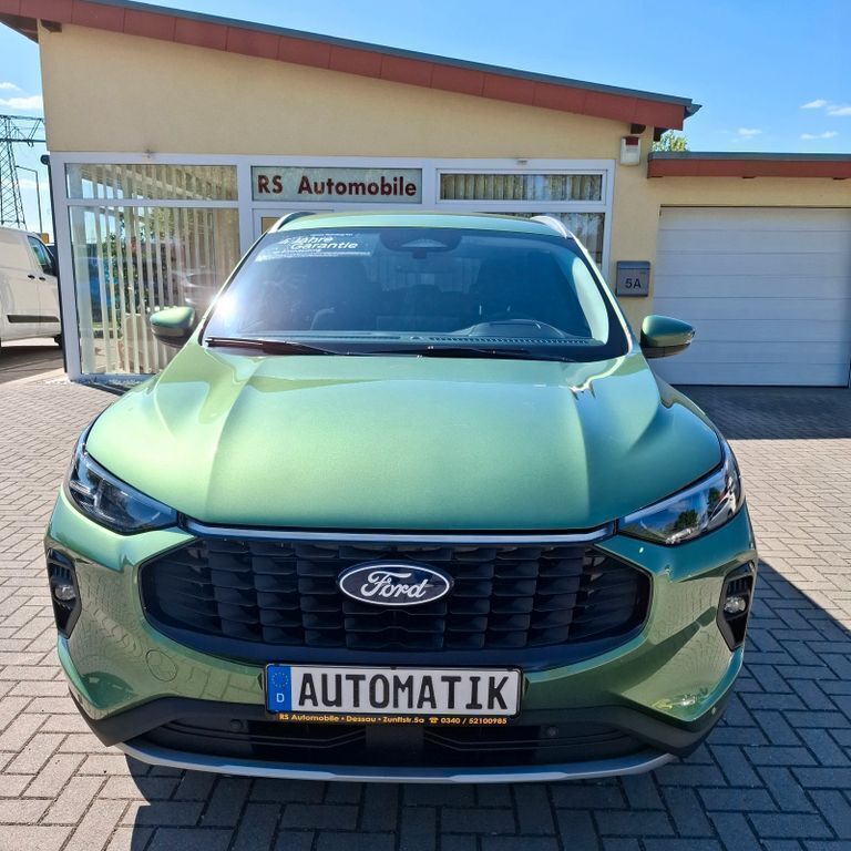 Burstinggreen Gebraucht 2024 Ford Kuga Titanium SUV | 28.500 € (Guter Preis) - Bild 1/4