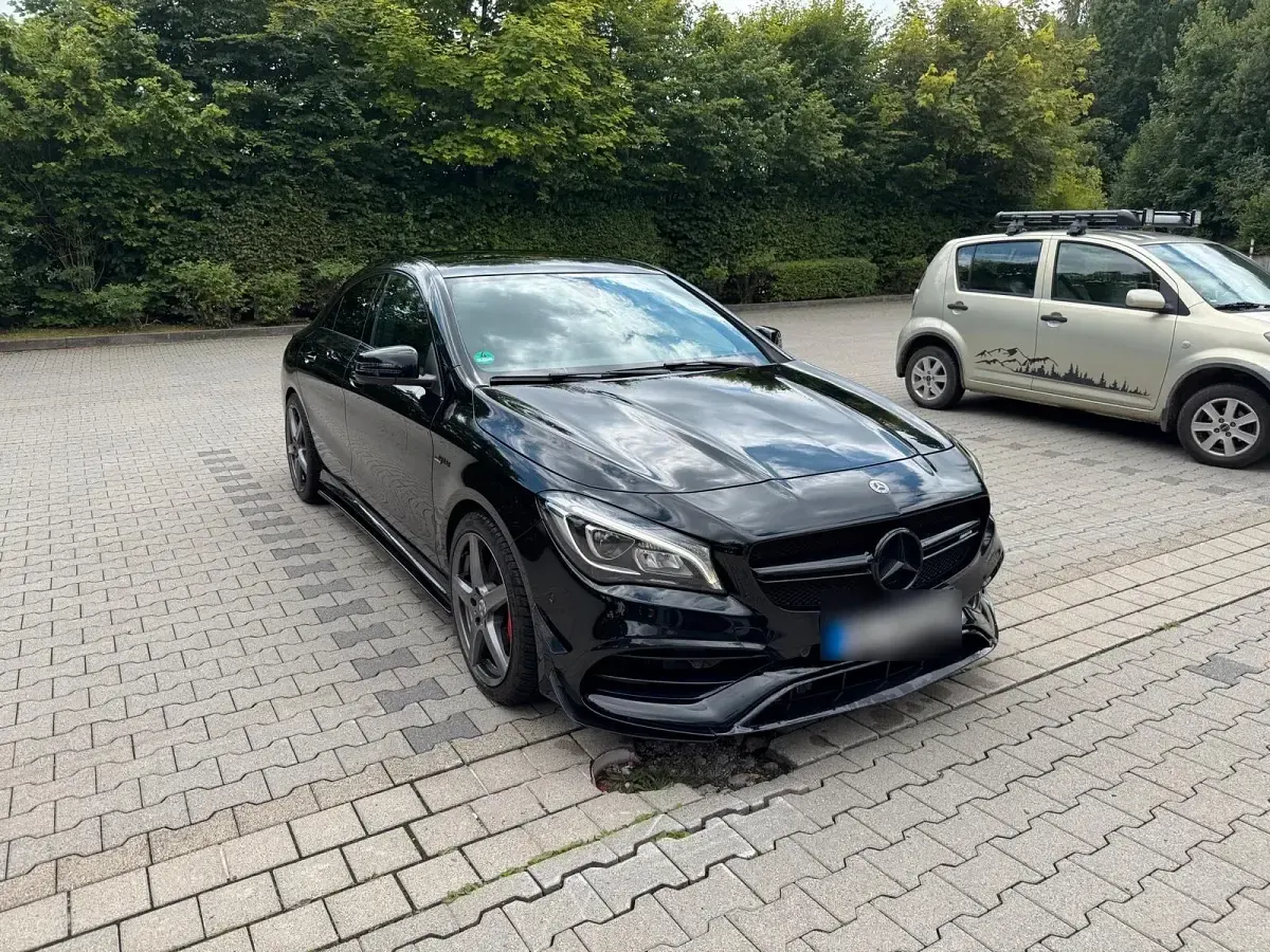 Gebraucht Mercedes CLA45 AMG AMG 381 PS (280 kW) 2017 Schwarz Coupé