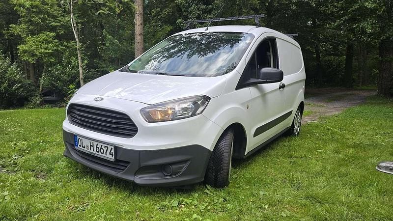 Weiß Gebraucht 2016 Ford Transit Basis Van | 4.950 € (Fairer Preis) - Bild 1/4