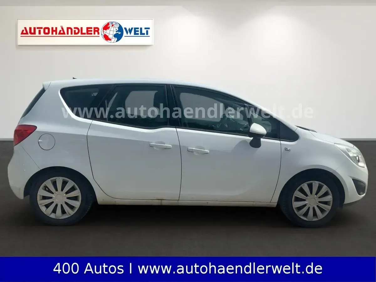 Gebraucht Opel Meriva Active 95 PS (69 kW) 2012 Weiß Van / Kleinbus
