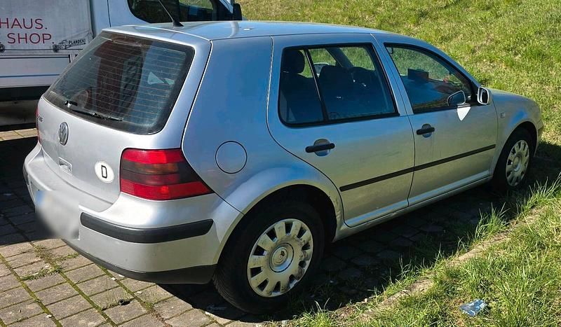 Gebraucht VW Golf IV 75 PS (55 kW) 2002 Grau Kleinwagen