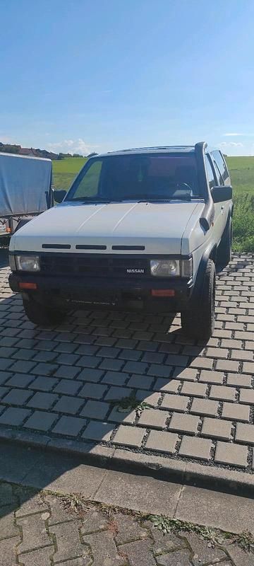 Gebraucht 1989 Nissan Terrano SUV | 2.400 € - Bild 1/4