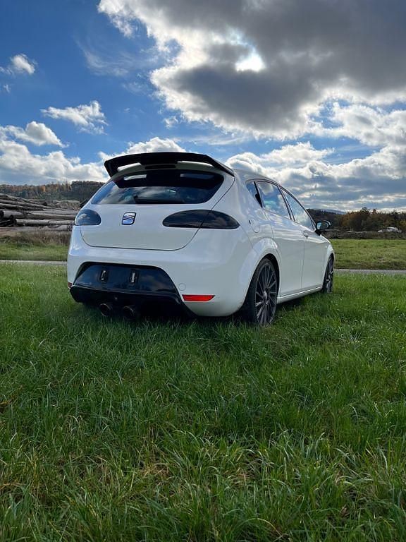 Gebraucht Seat Leon CUPRA 241 PS (177 kW) 2007 Weiß Kleinwagen