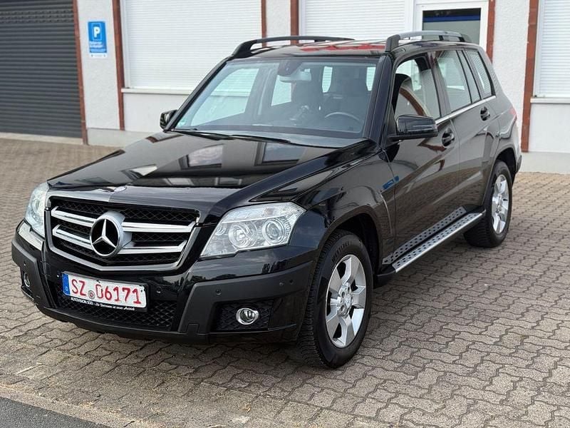 Schwarz Gebraucht 2009 Mercedes GLK320 SUV | 6.900 € (Superpreis) - Bild 1/4