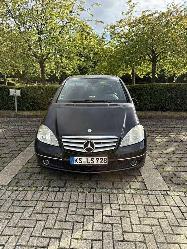 Gebraucht Mercedes A200 Avantgarde 139 PS (102 kW) 2009 Schwarz Limousine