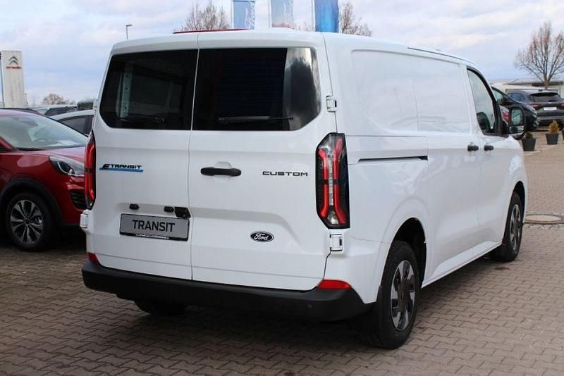 Neu Ford E-Transit Trend 160 kW (218 PS) 2026 Frost weiß sonderlack Van