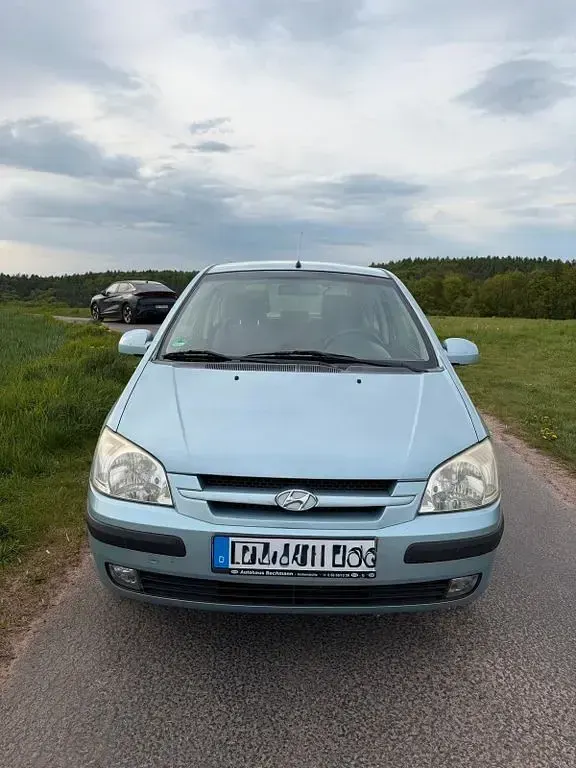 Second-hand Hyundai Getz 63 CP (46 kW) 2004 Albastru Hatchback