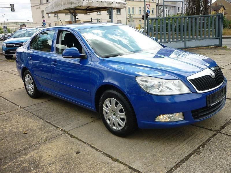 Gebraucht Skoda Octavia Ambiente 122 PS (89 kW) 2010 Modra dynamique/dynamic blau Limousine