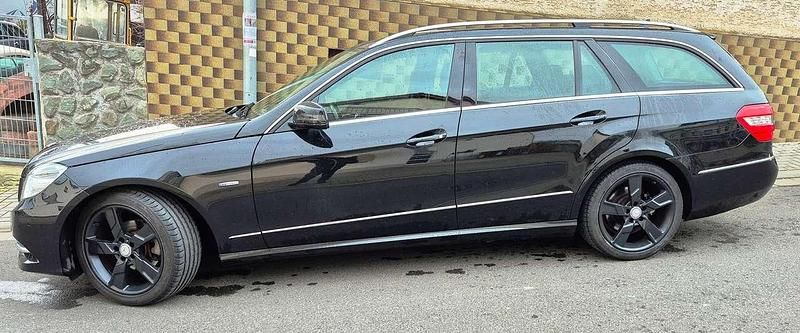 Gebraucht Mercedes E200 Avantgarde 184 PS (135 kW) 2010 Schwarz Kombi