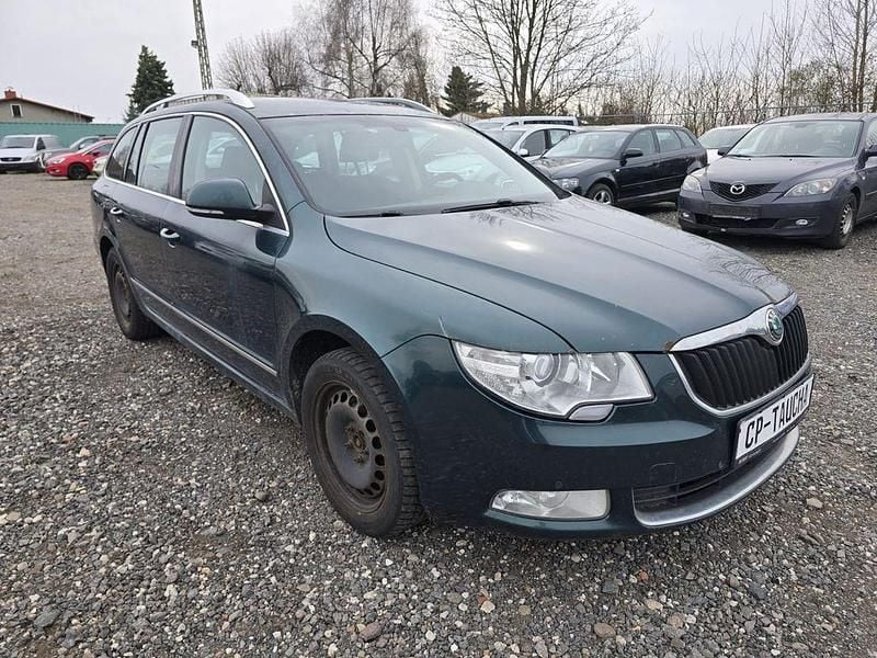 Gebraucht Skoda Superb Elegance 170 PS (125 kW) 2010 Grün Kombi