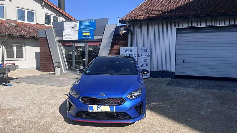 (b3l) blue flame met. Gebraucht 2019 Kia ProCeed GT Kleinwagen | 19.999 € (Fairer Preis) - Bild 1/4
