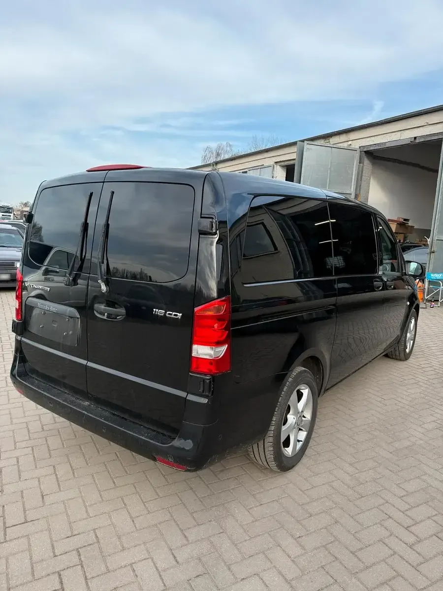 Gebraucht Mercedes Vito 163 PS (119 kW) 2015 Schwarz Van