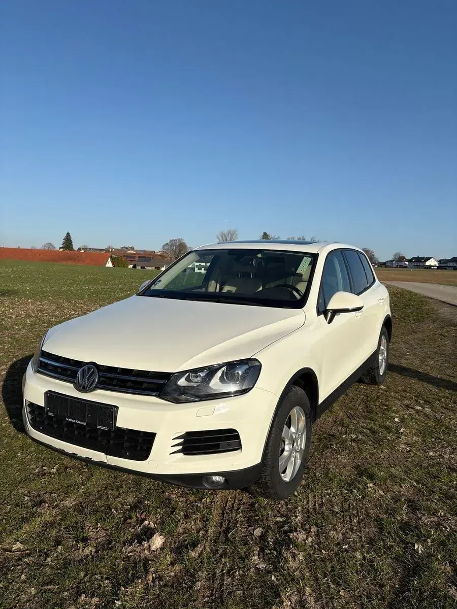 Gebraucht VW Touareg 239 PS (175 kW) 2011 Beige SUV