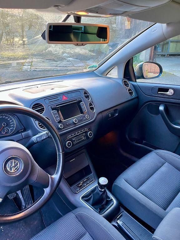 Używany VW Golf Team 105 KM (77 kW) 2011 Niebieski Minivan