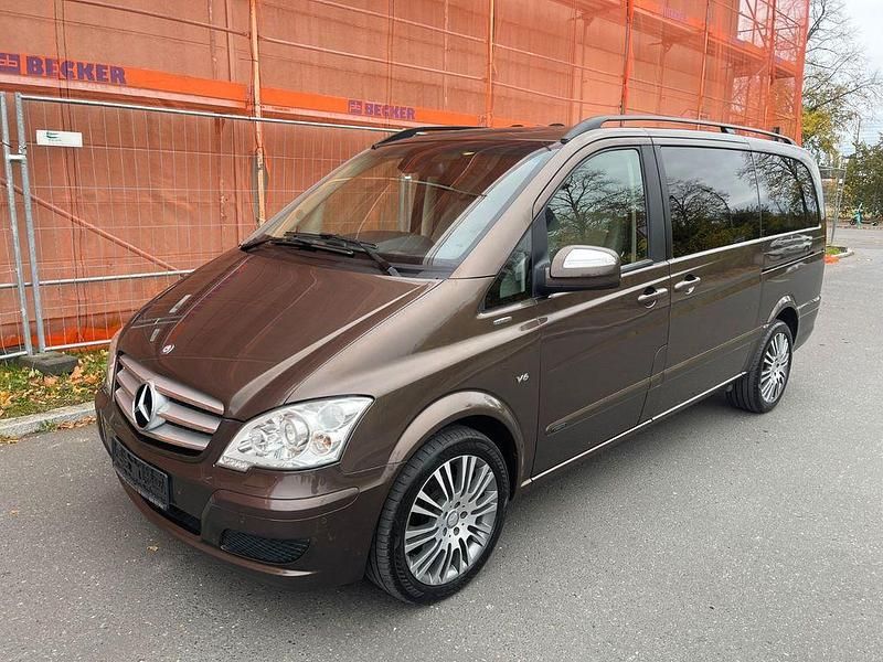 Braun Gebraucht 2013 Mercedes Viano Business Van / Kleinbus | 19.999 € (Etwas zu teuer) - Bild 1/4