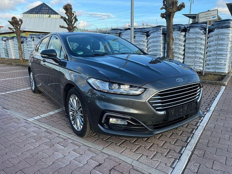 Gebraucht Ford Mondeo Titanium 150 PS (110 kW) 2020 Grau Limousine
