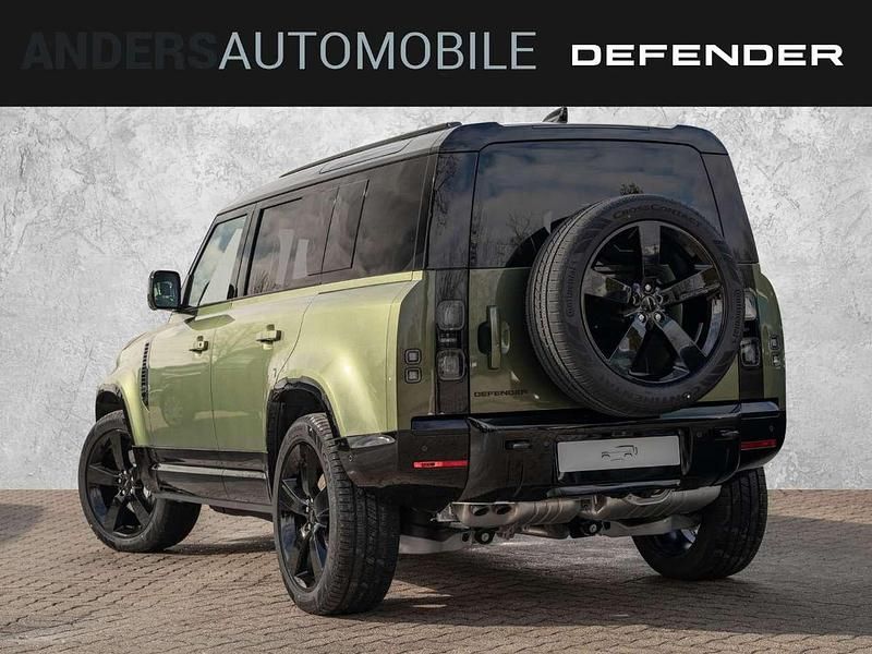 Neu Land Rover Defender HSE Dynamic 349 PS (256 kW) 2026 Woolstone green SUV