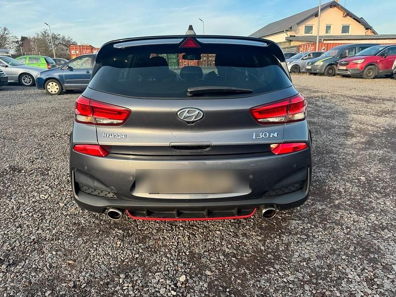 Gebraucht Hyundai i30 275 PS (202 kW) 2018 Grau Limousine