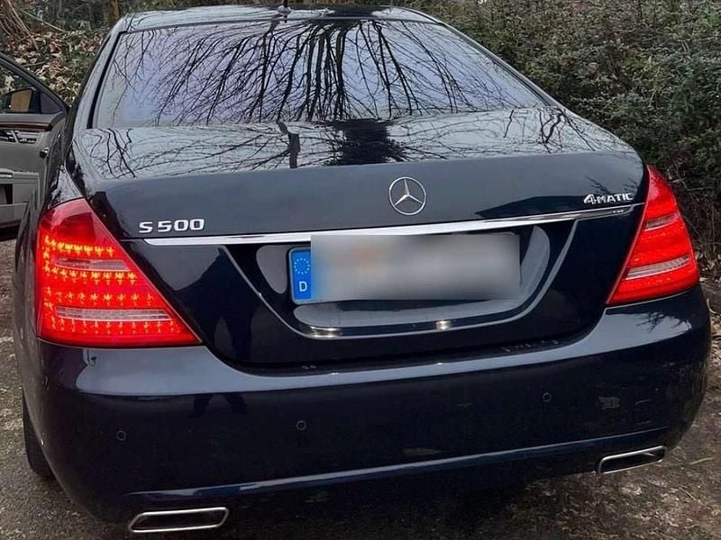 Gebraucht Mercedes S500 435 PS (319 kW) 2012 Blau Limousine