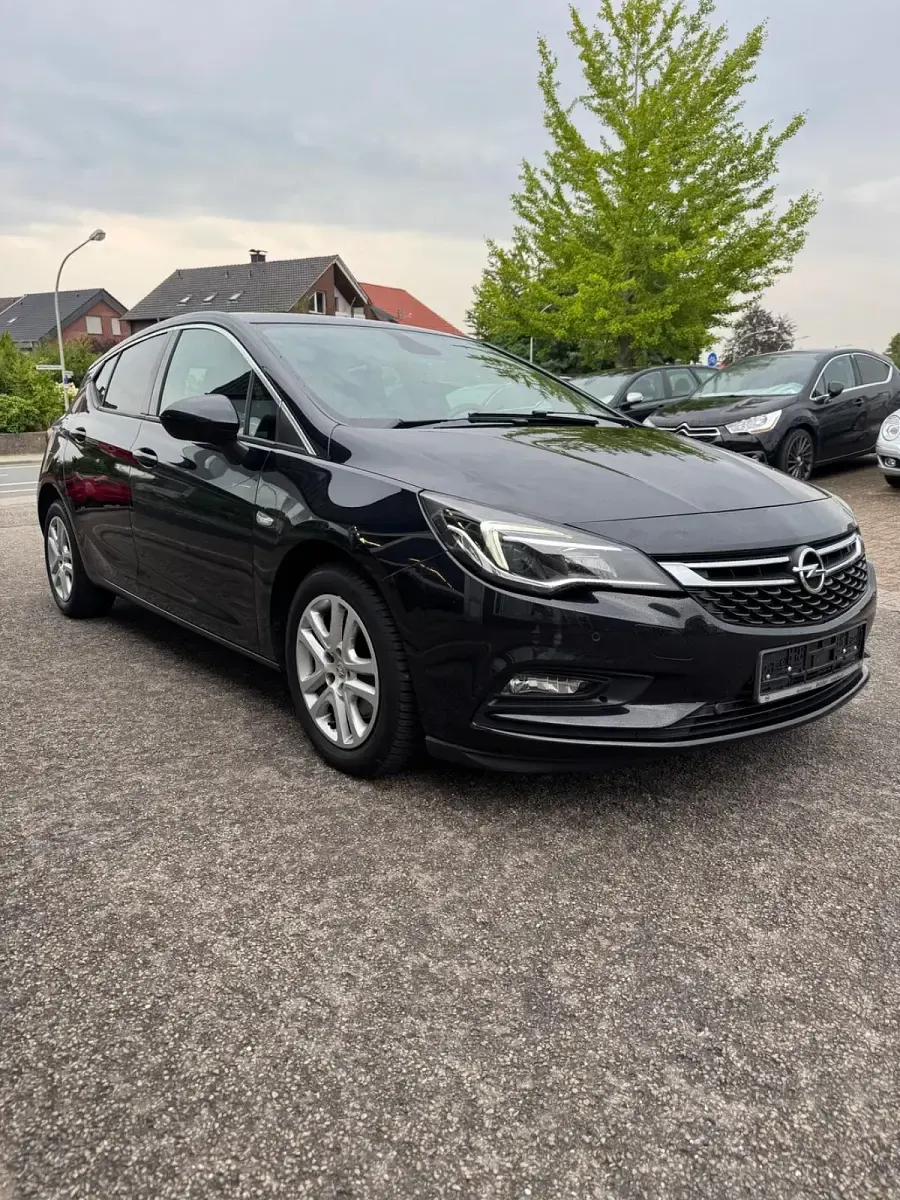 Gebraucht Opel Astra Dynamic 110 PS (80 kW) 2016 Schwarz Limousine