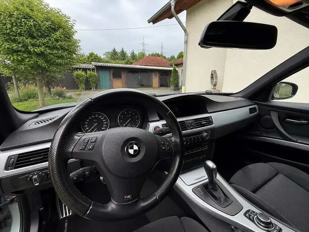 Gebraucht BMW 330 M Sport 272 PS (200 kW) 2009 Blau Limousine