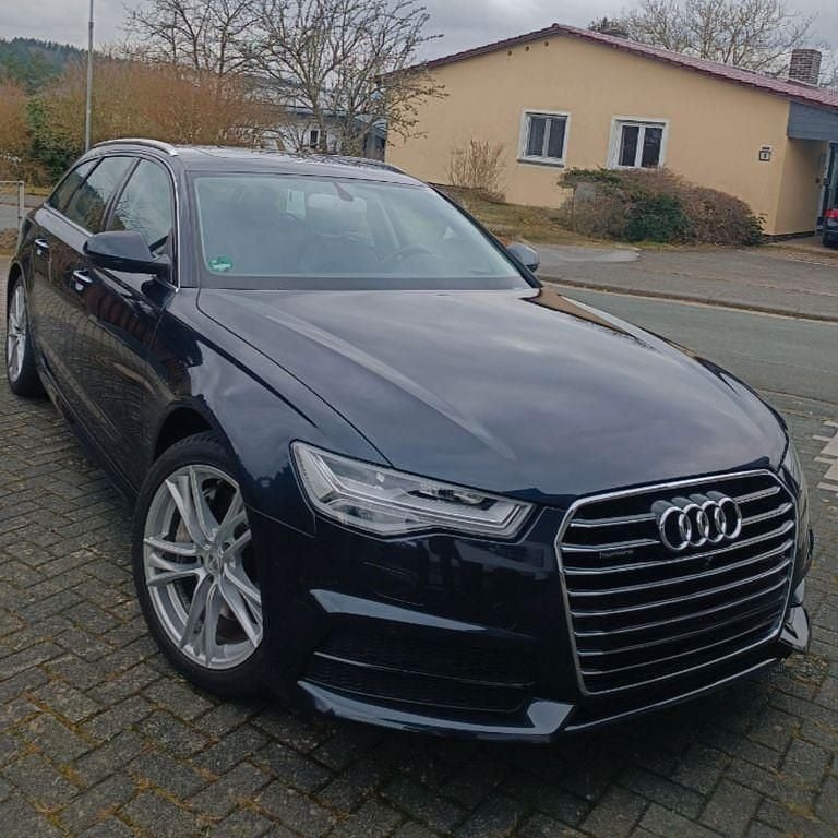 Blau Gebraucht 2018 Audi A6 Kombi | 27.250 € (Superpreis) - Bild 1/4