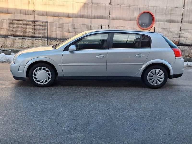 Gebraucht Opel Signum 125 PS (91 kW) 2003 Silber Kleinwagen