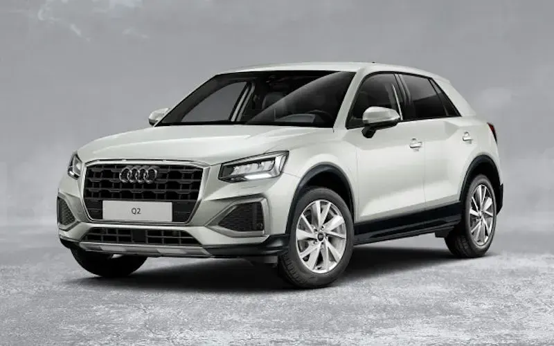 Używany Audi Q2 Advanced Plus 150 KM (110 kW) 2025 Srebrny SUV
