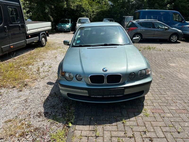 Grün Gebraucht 2003 BMW 316 Compact Kleinwagen | 899 € (Superpreis) - Bild 1/4